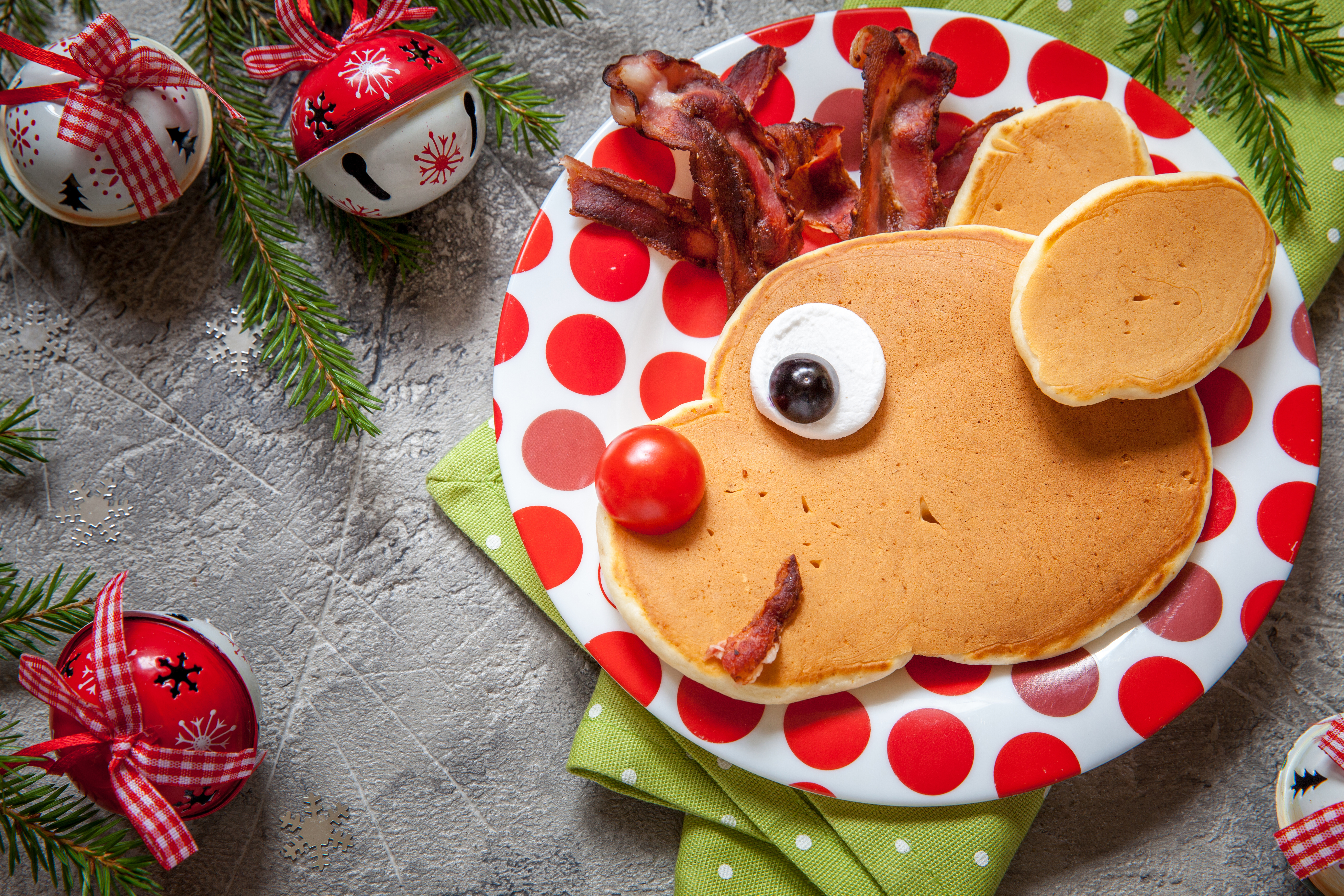 Christmas Pancakes - HD Wallpaper 