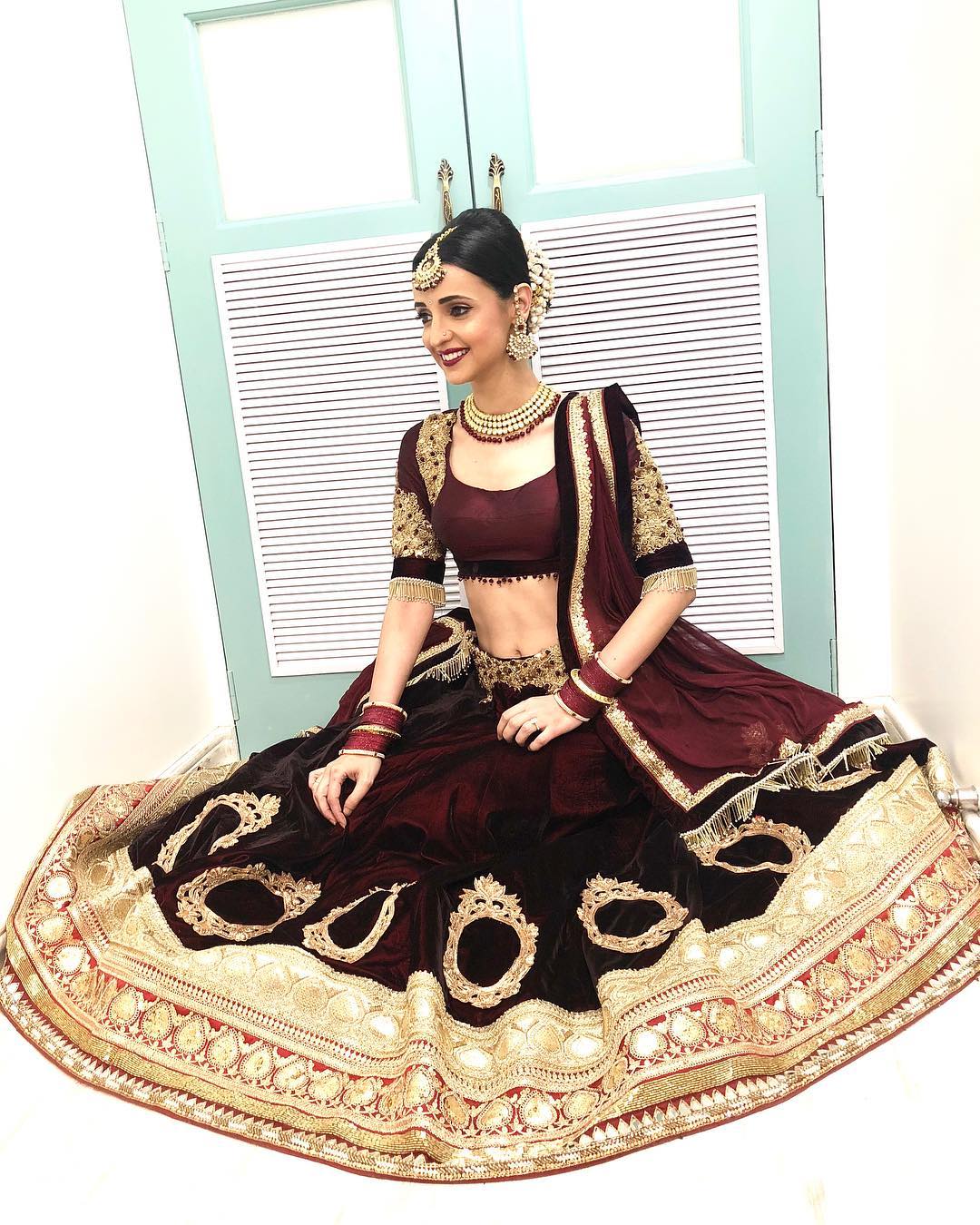 Hindi Serial Actress Sanaya Irani Pictures - Star Plus Dandiya Nights In Sanaya - HD Wallpaper 