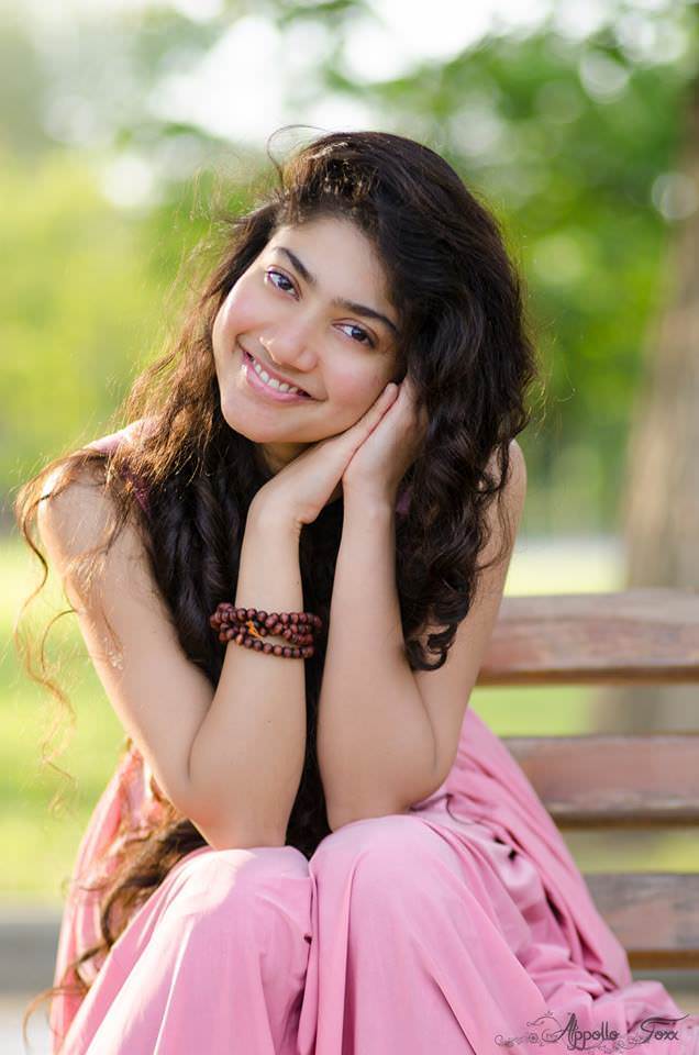 Sai Pallavi Photoshoot - HD Wallpaper 