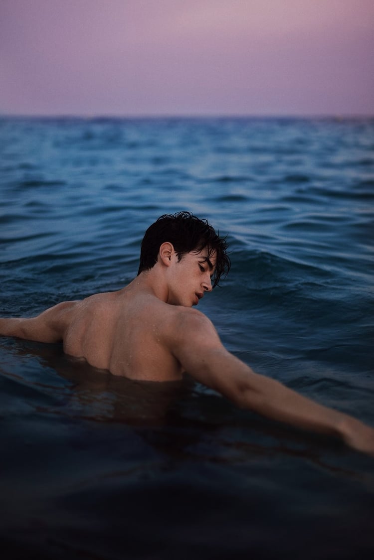 Article, Cole Sprouse, And Articles Image - Manu Rios - HD Wallpaper 