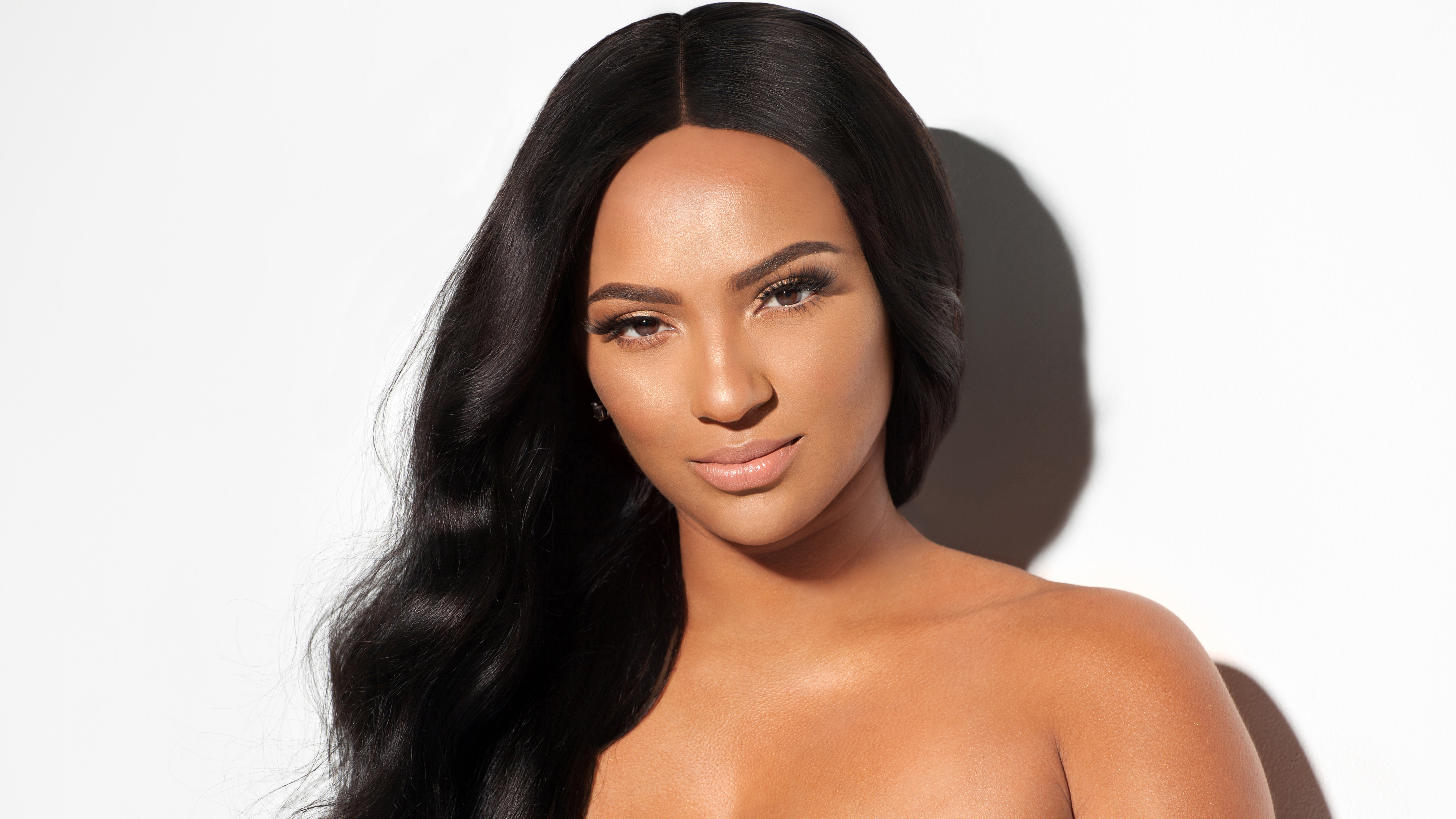 Tara Line - HD Wallpaper 