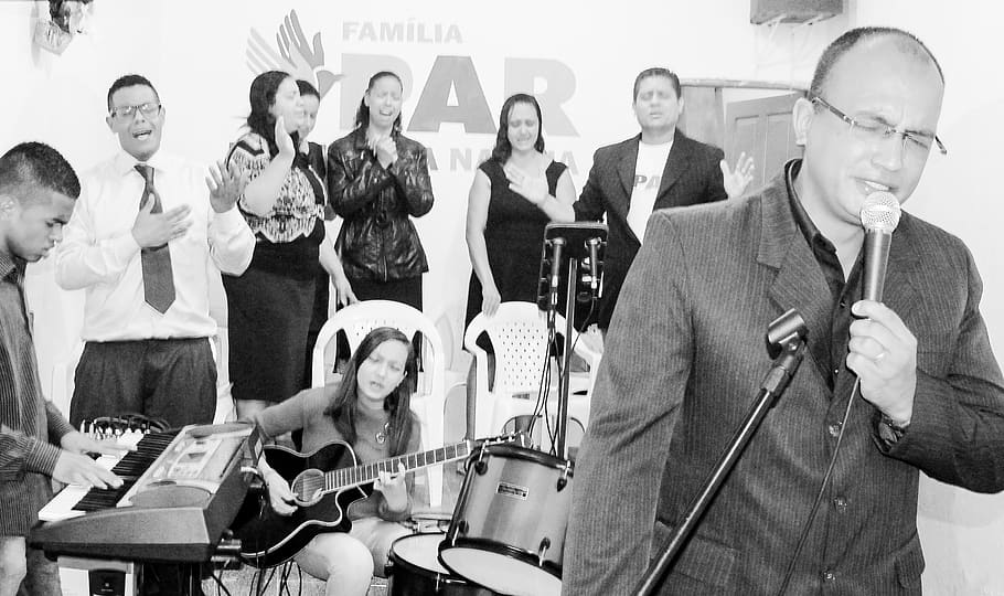 Praying, Preaching, Preacher, Pastor, Music, Men, Musician, - Preacher - HD Wallpaper 