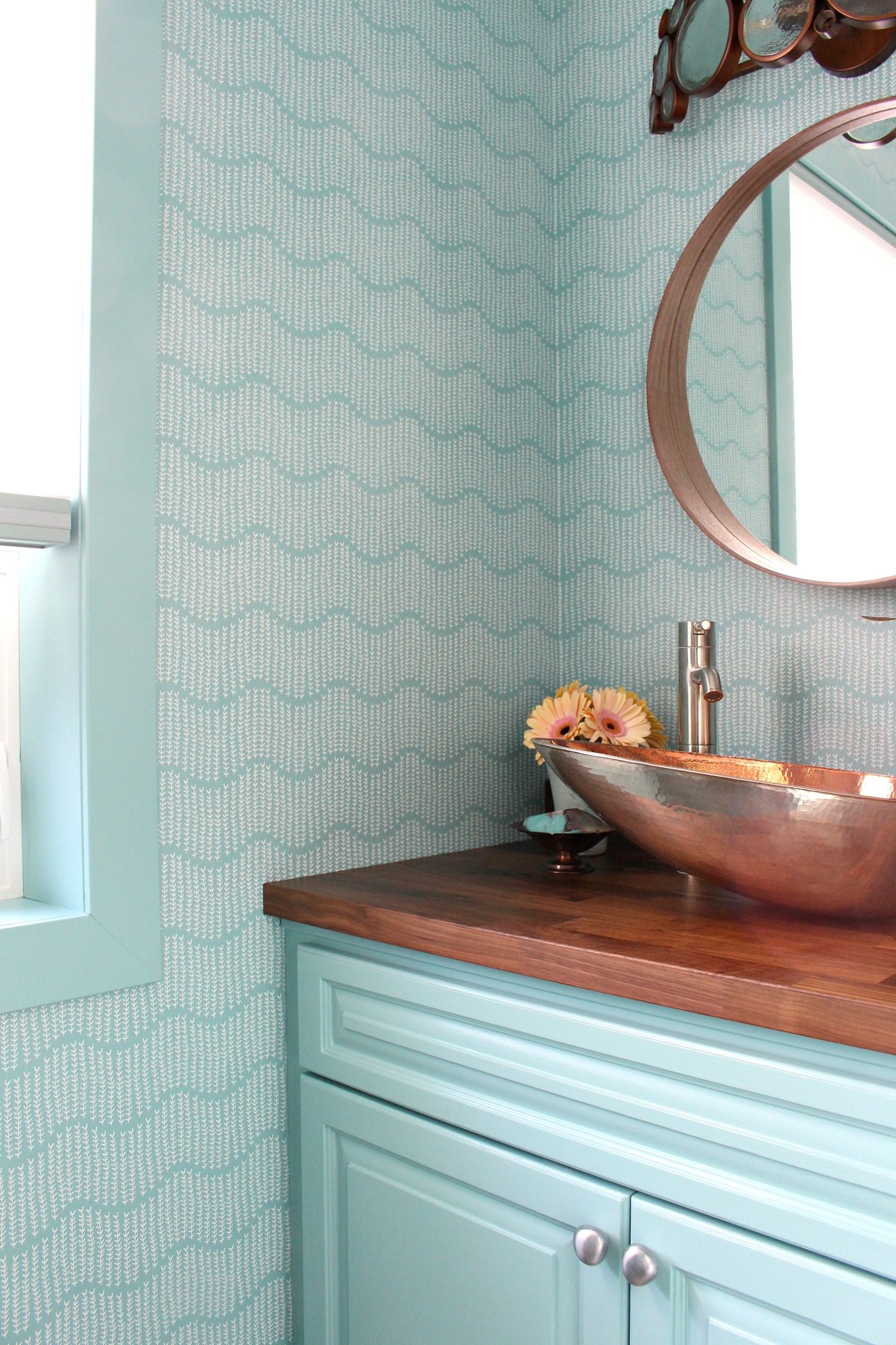 Diy Wallpapering For The First Time - Bathroom - HD Wallpaper 