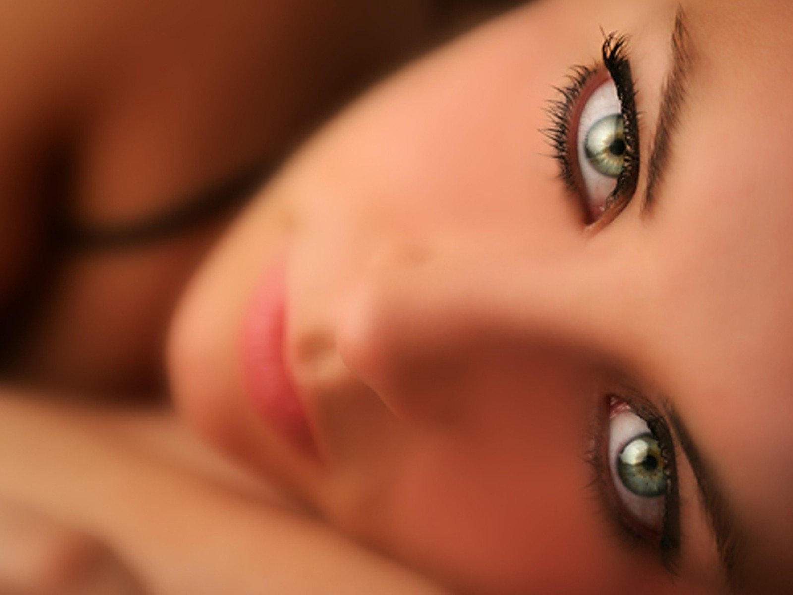 Seductive Eyes Wallpaper - Seductive Eyes - HD Wallpaper 
