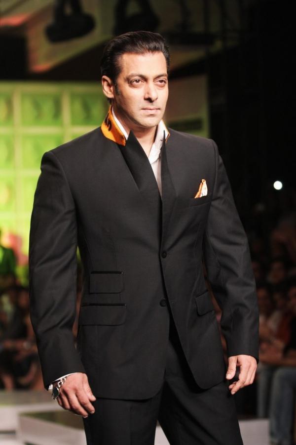 Salman Khan Kurta Pajama - HD Wallpaper 