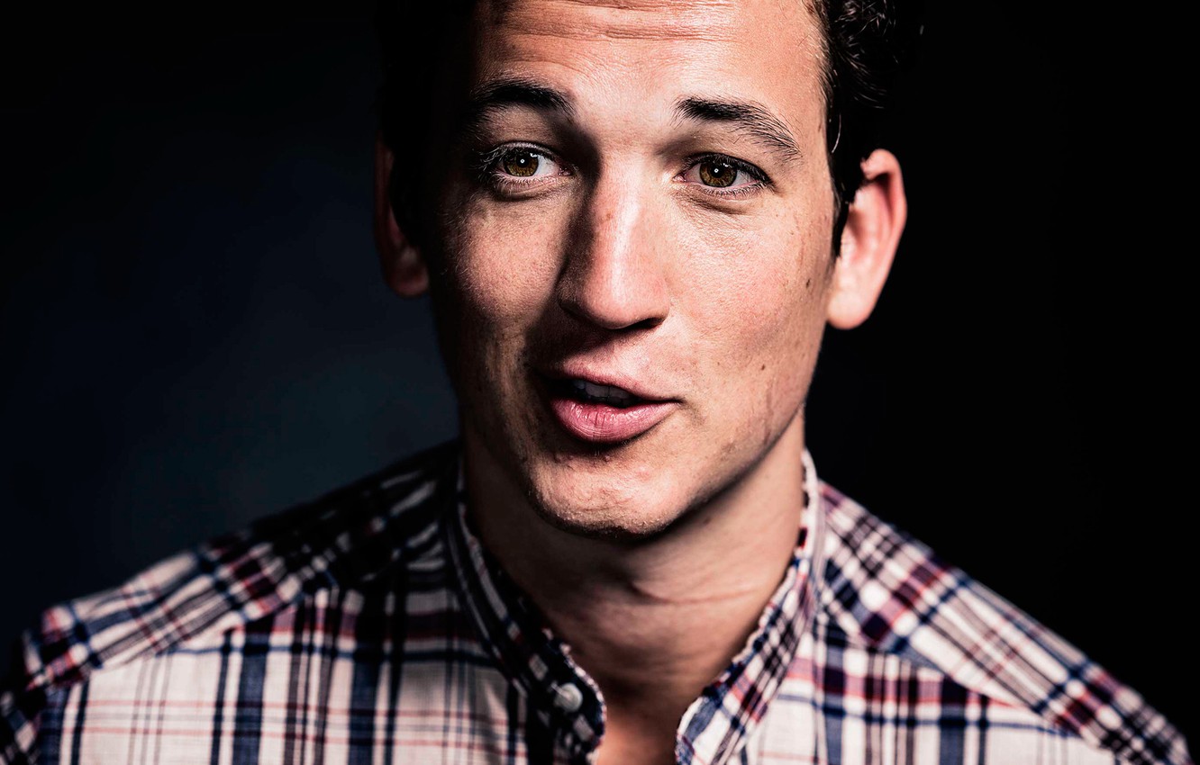 Photo Wallpaper Photoshoot, For The Film, Miles Teller, - Miles Teller Hd - HD Wallpaper 