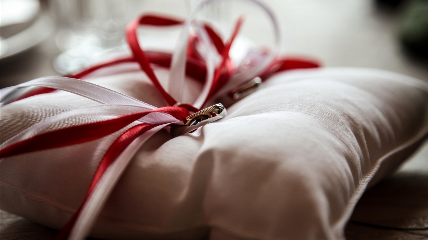 Almohada De Bandas De Anillos-holiday Theme Hd Wallpapers - Wedding Background Pictures 4k - HD Wallpaper 