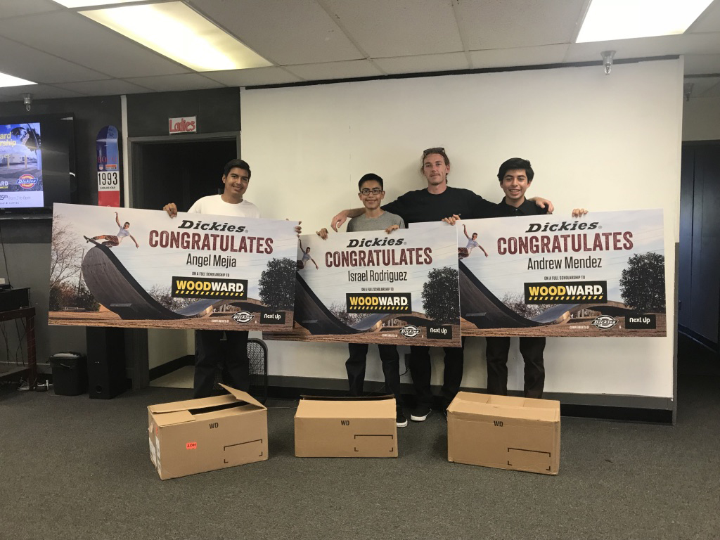 Banner - HD Wallpaper 