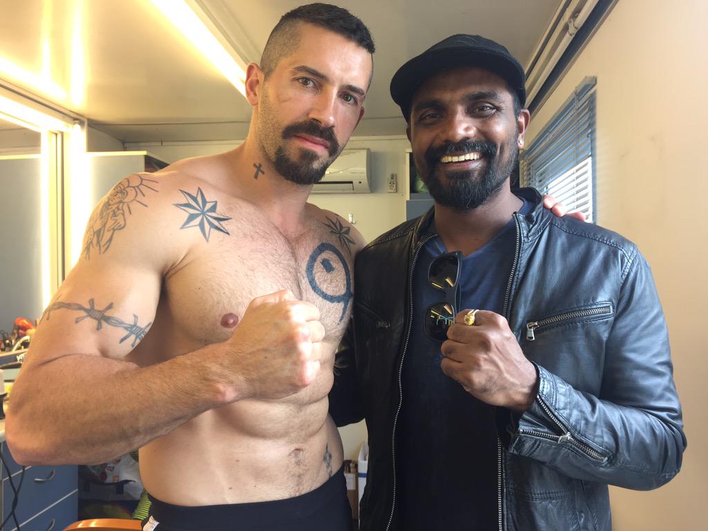 Barechested - HD Wallpaper 