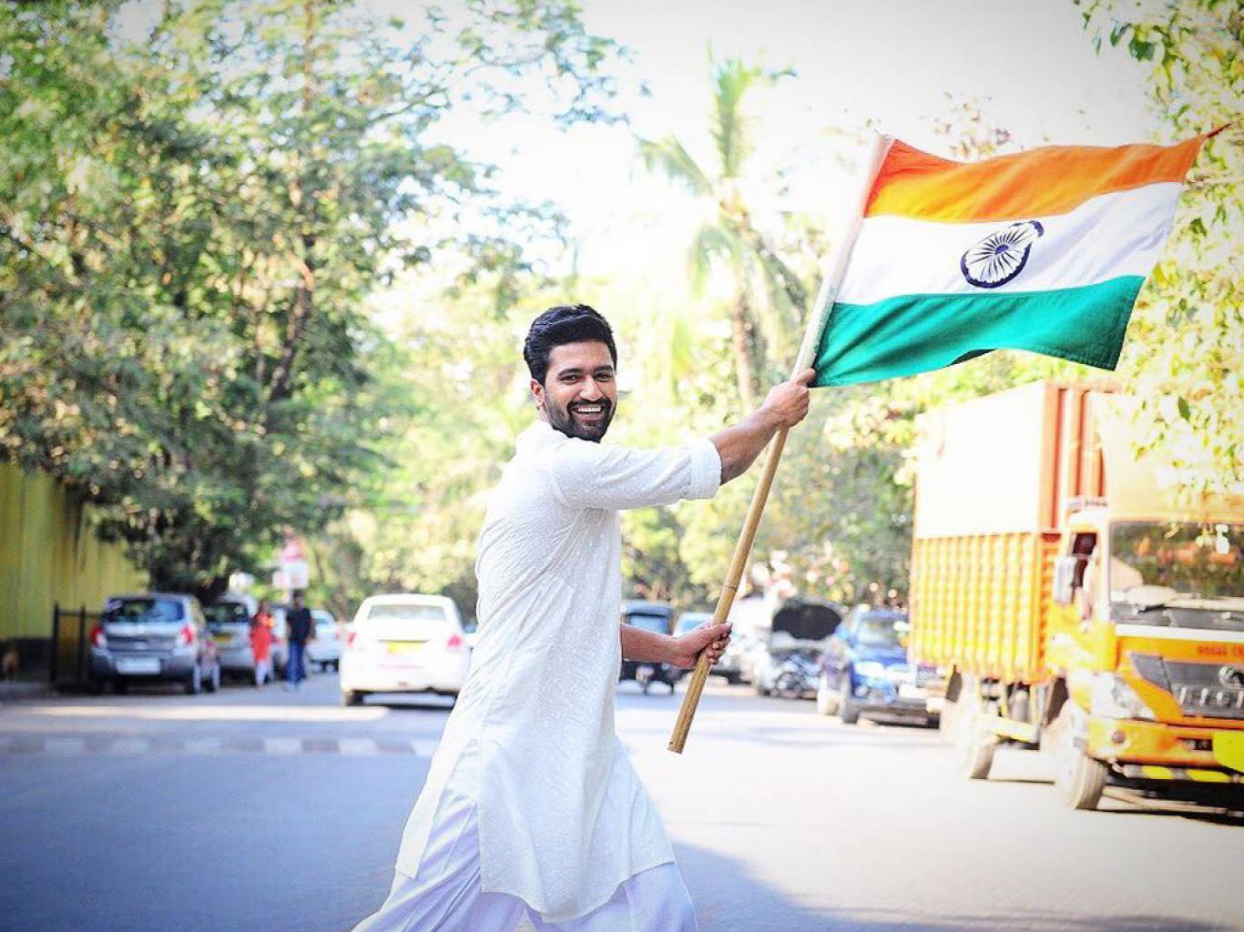 Vicky Kaushal Wallpapers - Vicky Kaushal Republic Day - HD Wallpaper 