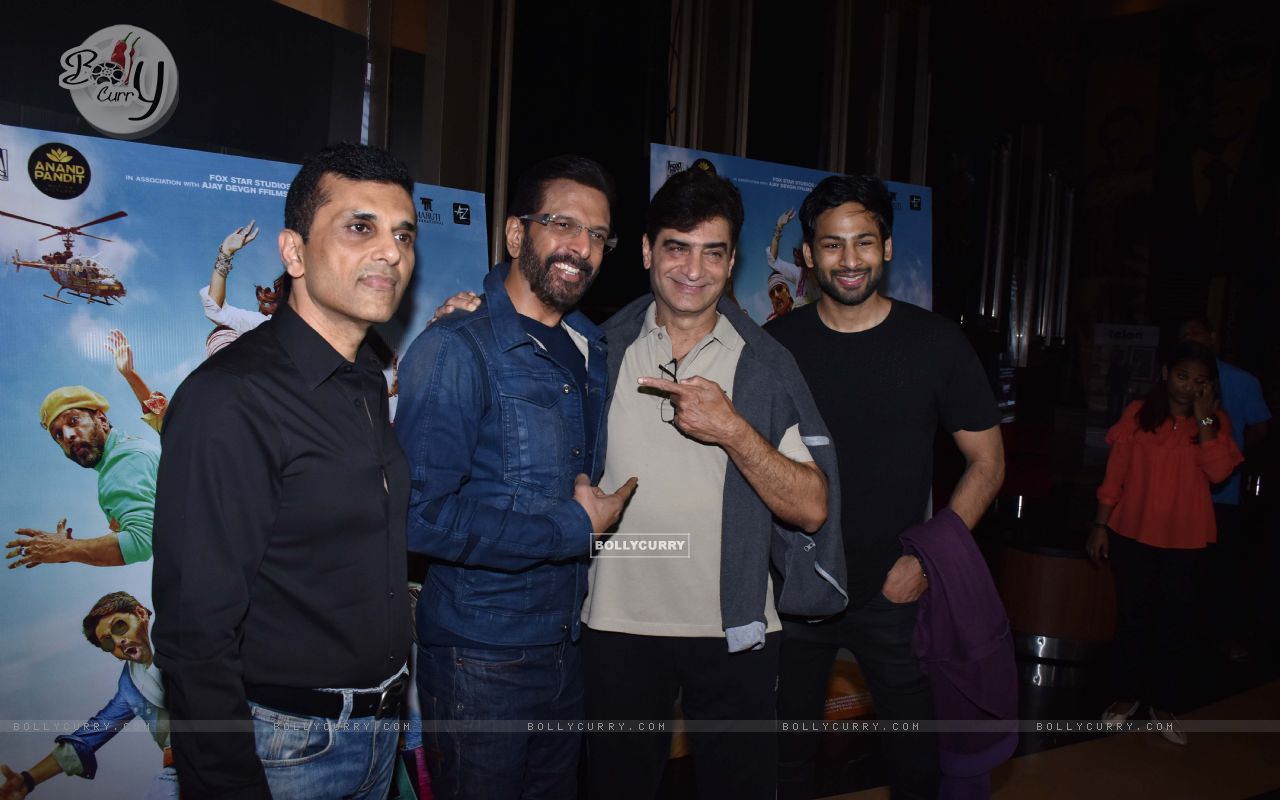 Indra Kumar And Javed Jaffrey At The Special Screening - HD Wallpaper 