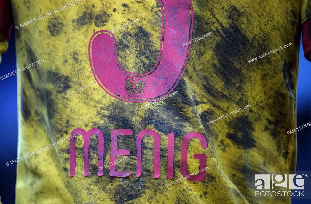 Feature, Ornamental Image, Background, Wallpaper - Album Cover - HD Wallpaper 