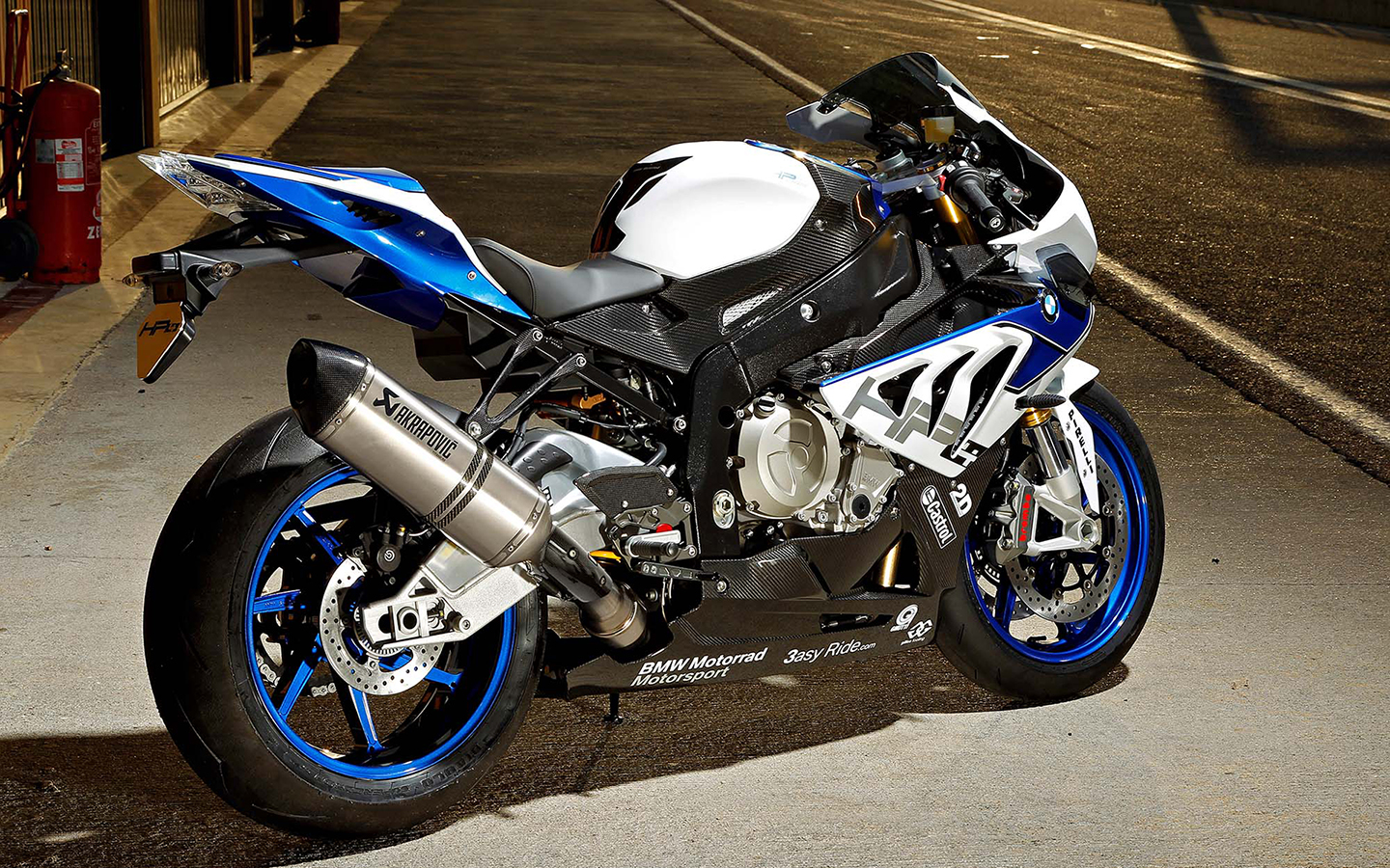 Bmw S1000rr Hp4 2010 - HD Wallpaper 