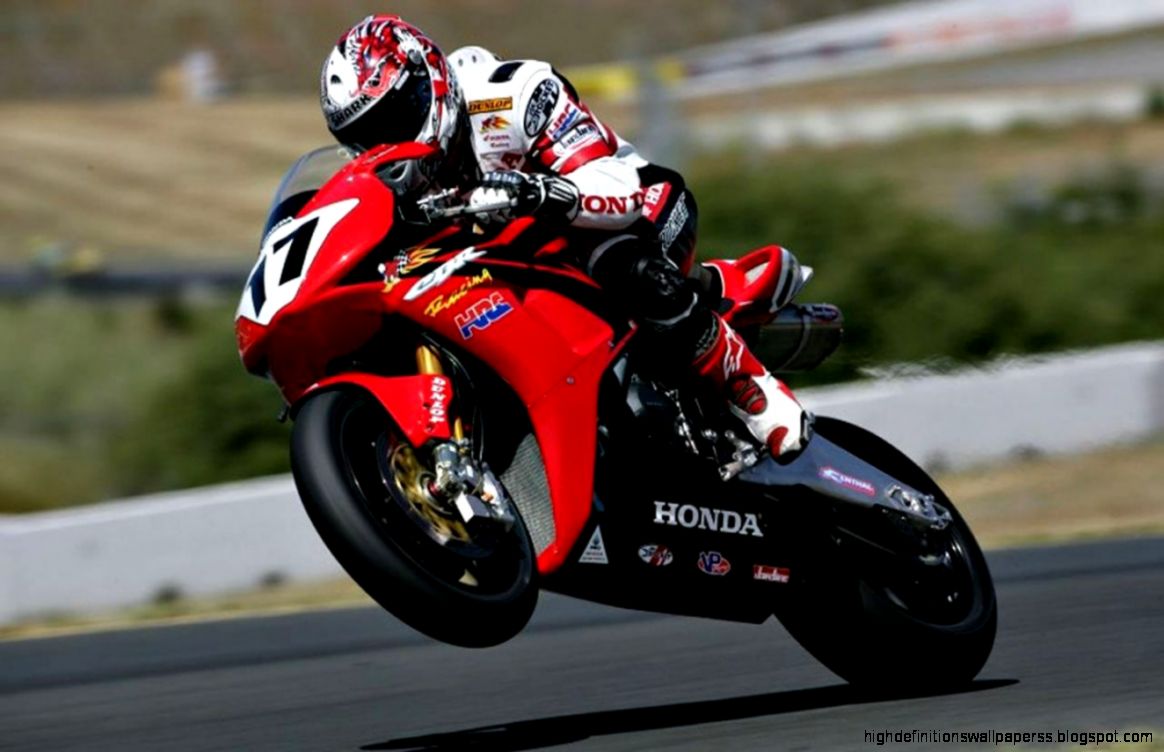 Sports Album 10854 Honda Cbr600rr Racing Wheelee Wallpaper - Motorcycle Racers Honda Cbr - HD Wallpaper 