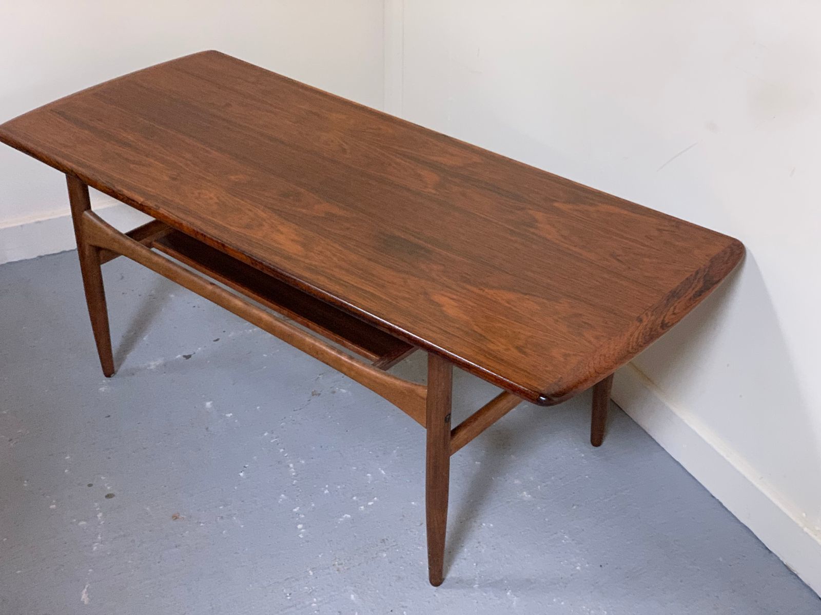 Coffee Table - HD Wallpaper 