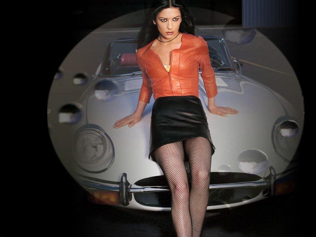 Cathrin Zeta Jones In Leather - HD Wallpaper 