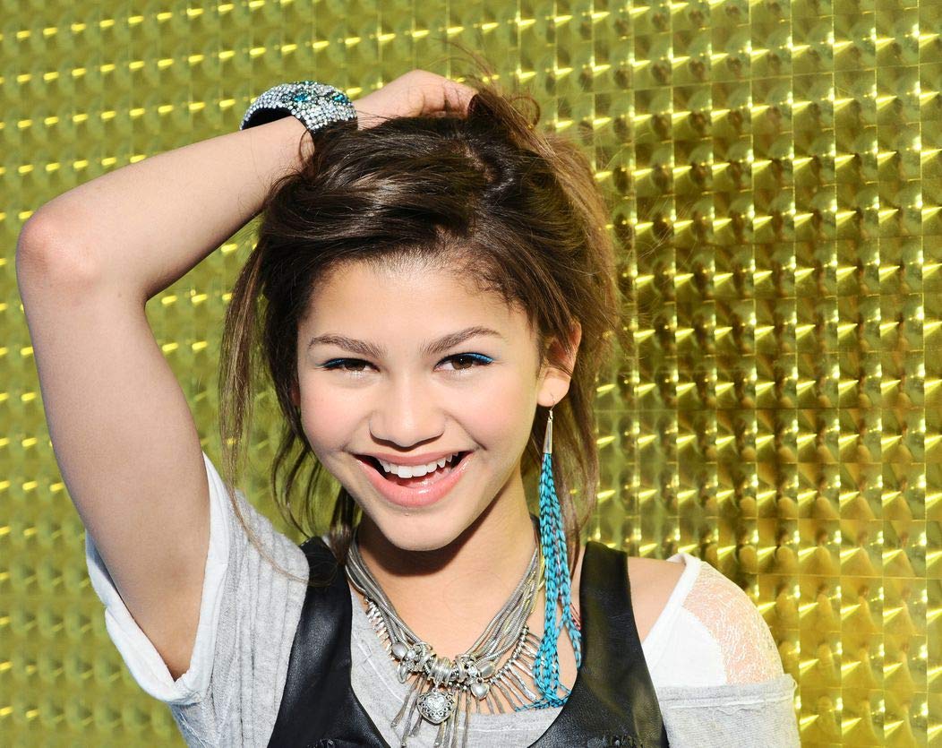 Youtube Zendaya Coleman Zendaya Something To Dance - HD Wallpaper 