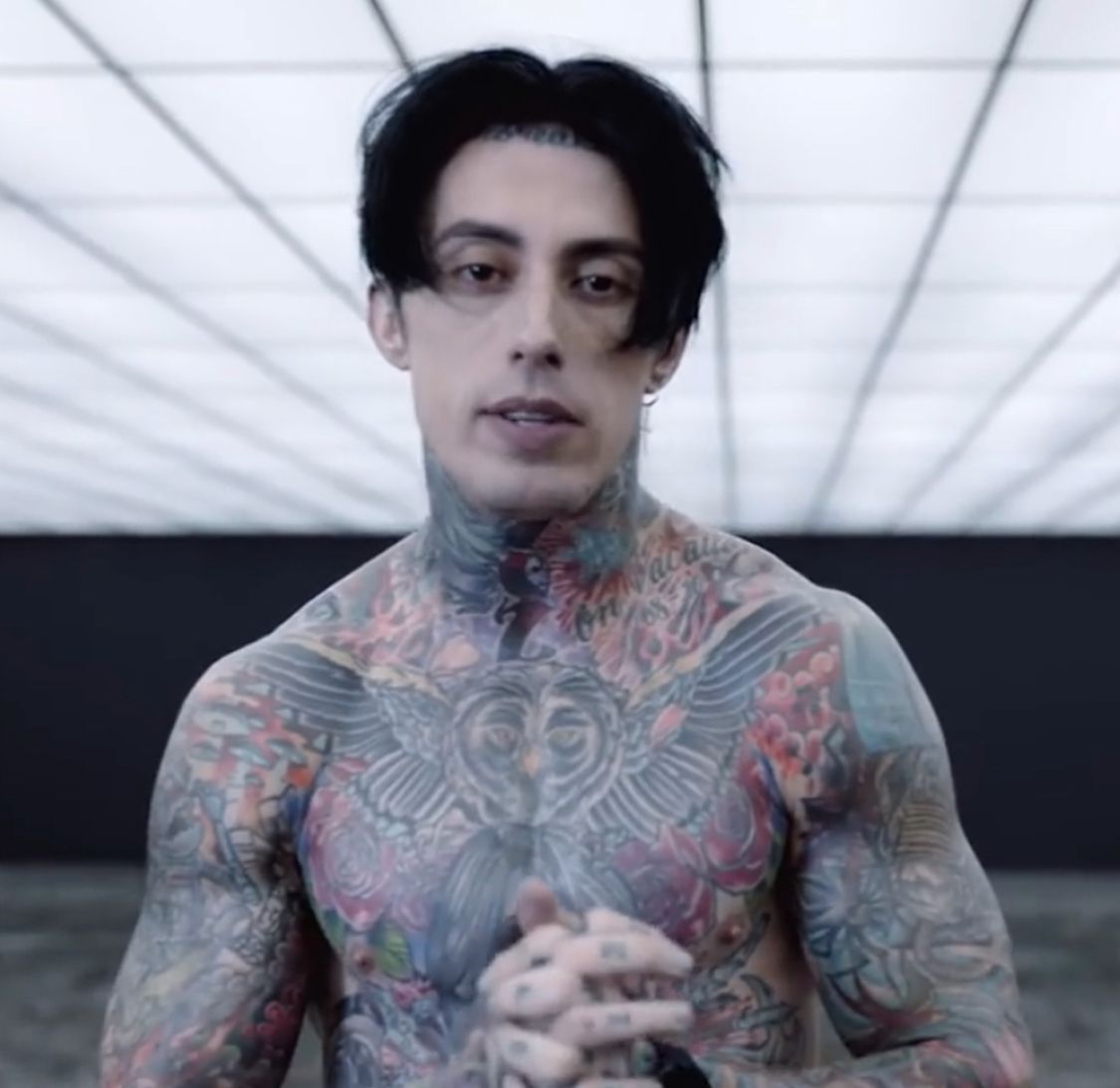 Falling In Reverse Losing My Mind - HD Wallpaper 