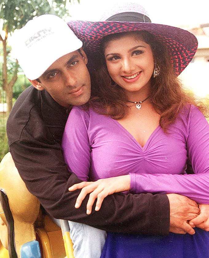 Salman Khan And Rambha - HD Wallpaper 