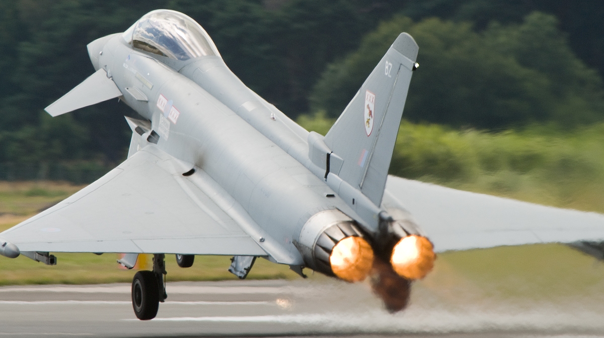 Eurofighter Typhoon - HD Wallpaper 