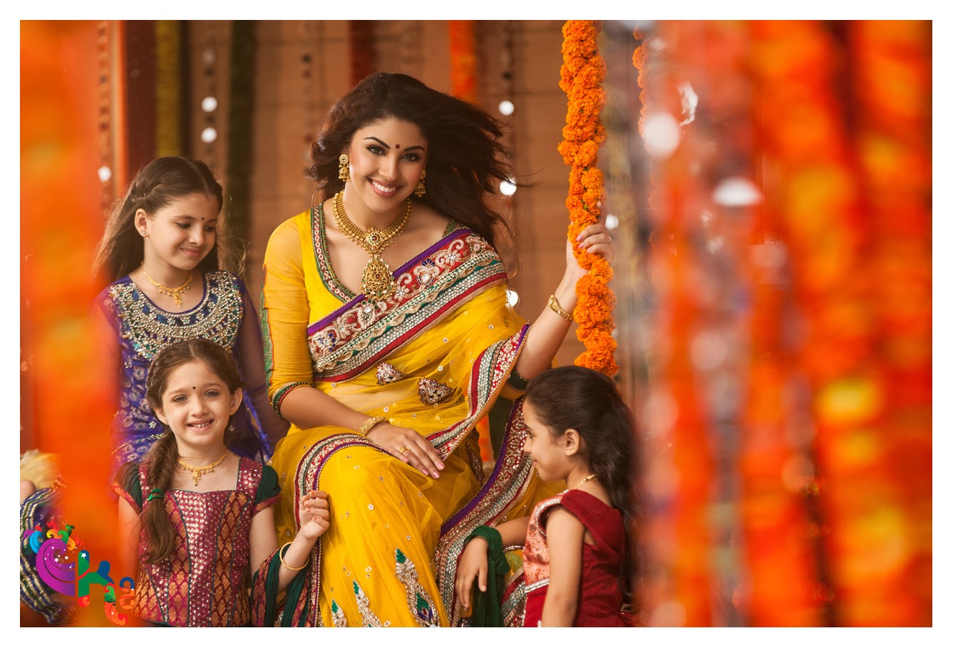 Indian Family Shopping Ads - HD Wallpaper 