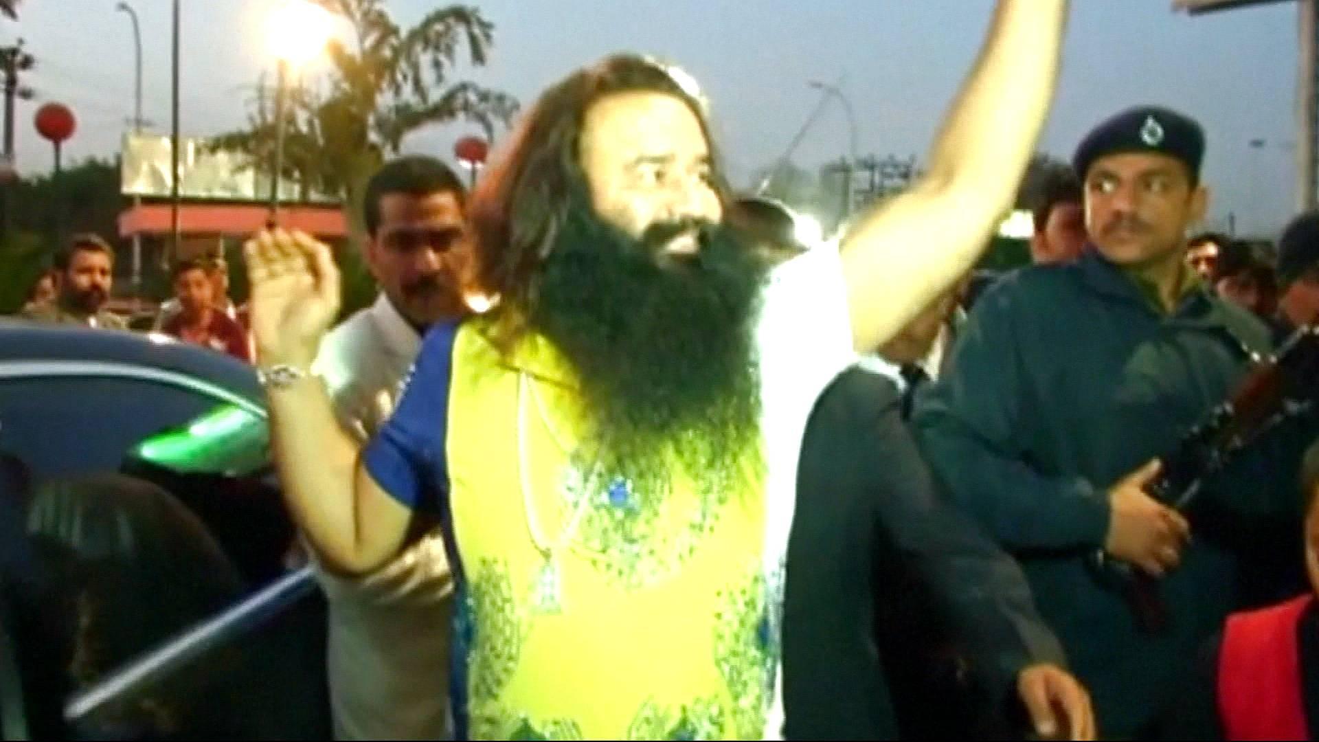 Indian Guru Rapist - HD Wallpaper 