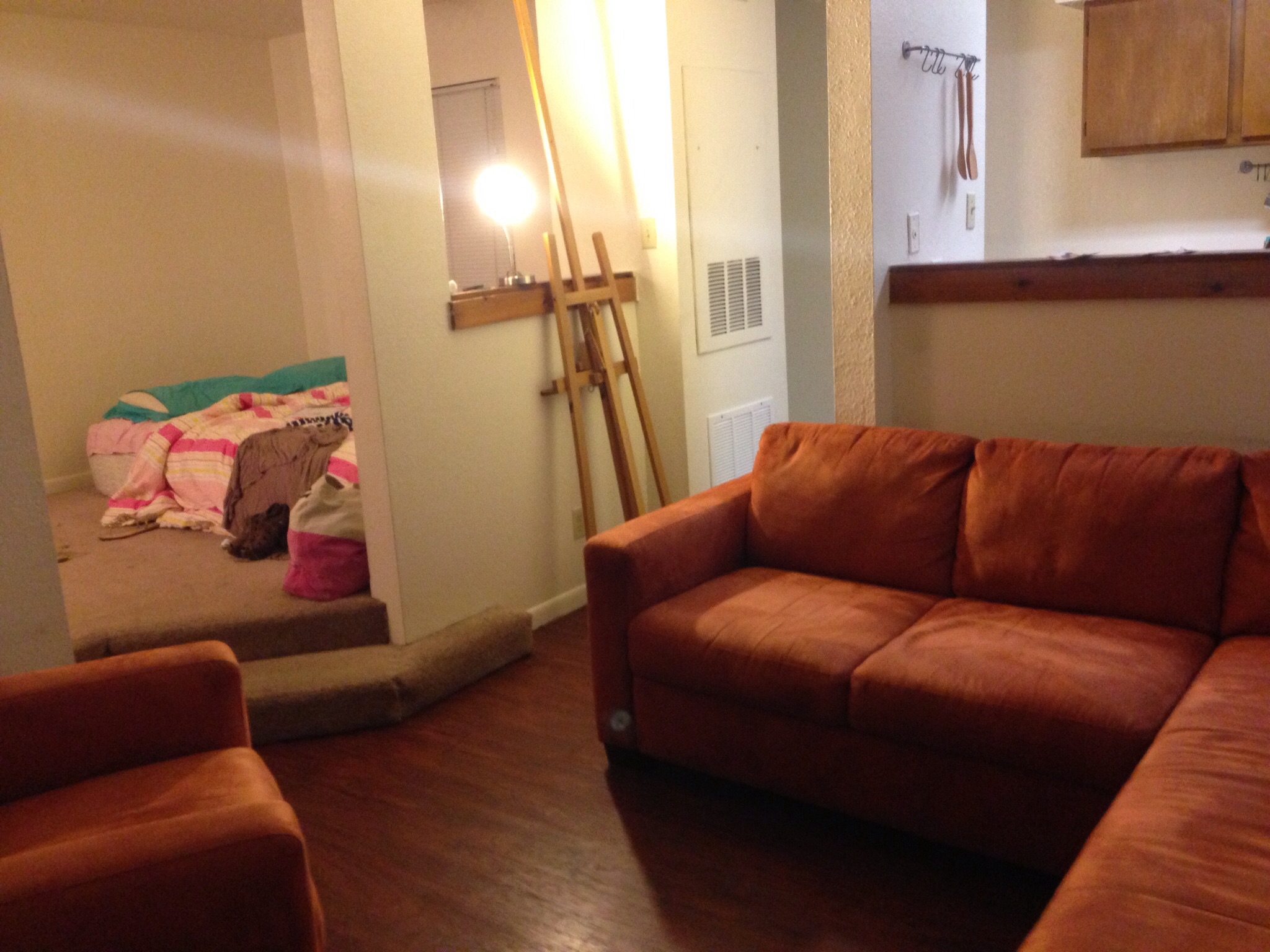 Image - Studio Couch - HD Wallpaper 