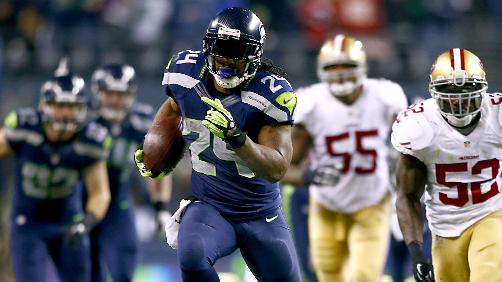 Marshawn Lynch In Pads - HD Wallpaper 