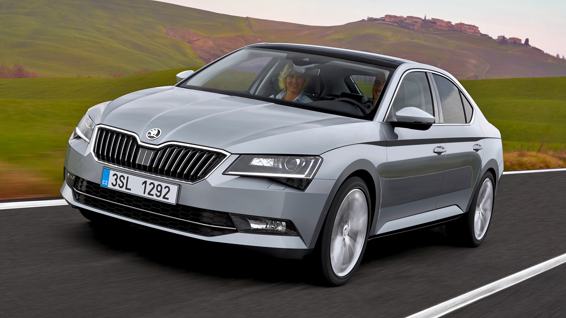 Skoda Superb - HD Wallpaper 