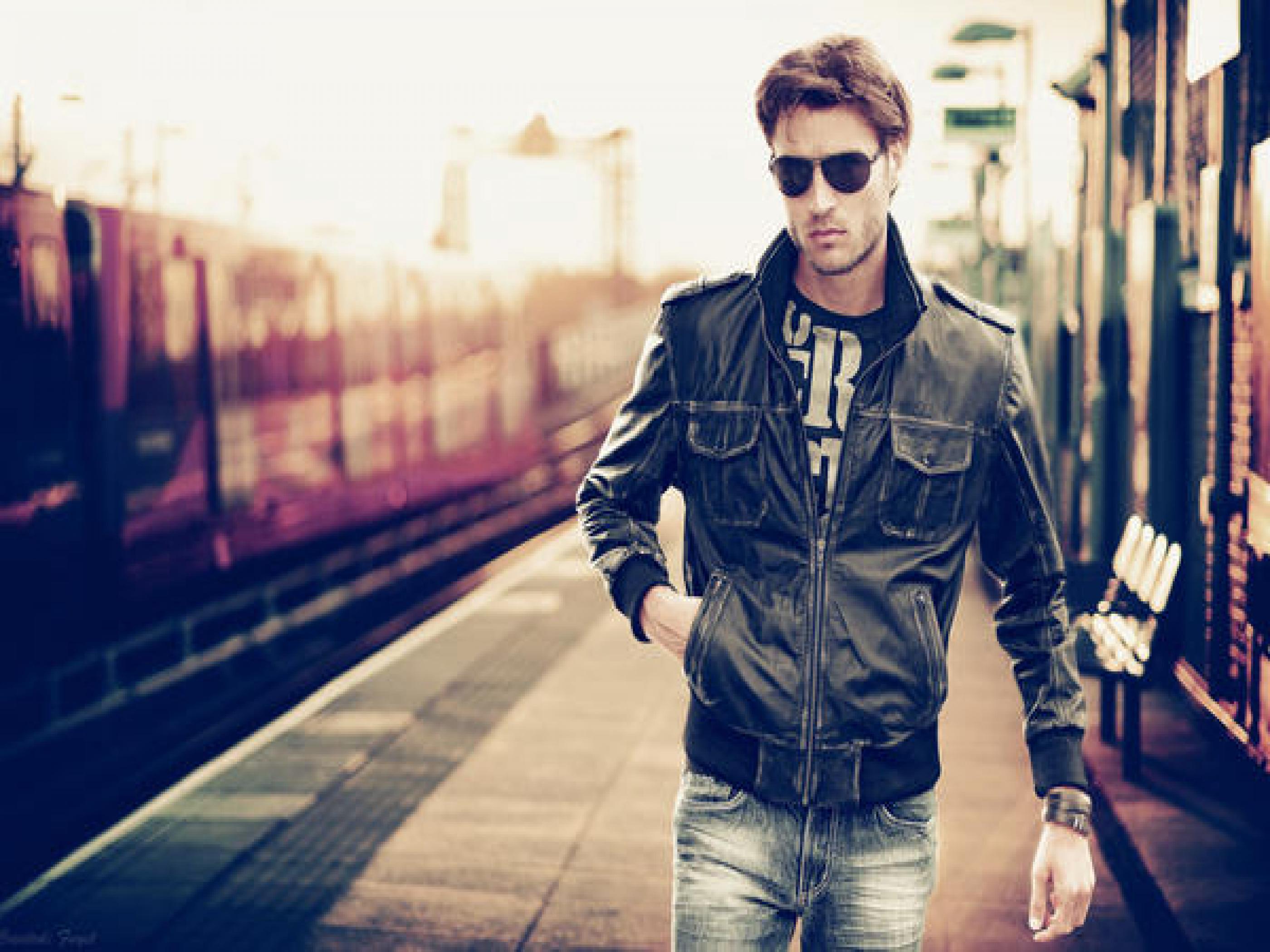 Boy Wallpaper Hd - HD Wallpaper 