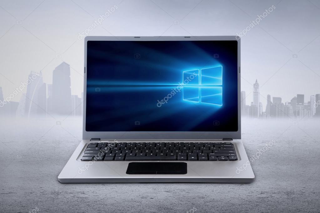 Laptop With Windows Logo - HD Wallpaper 