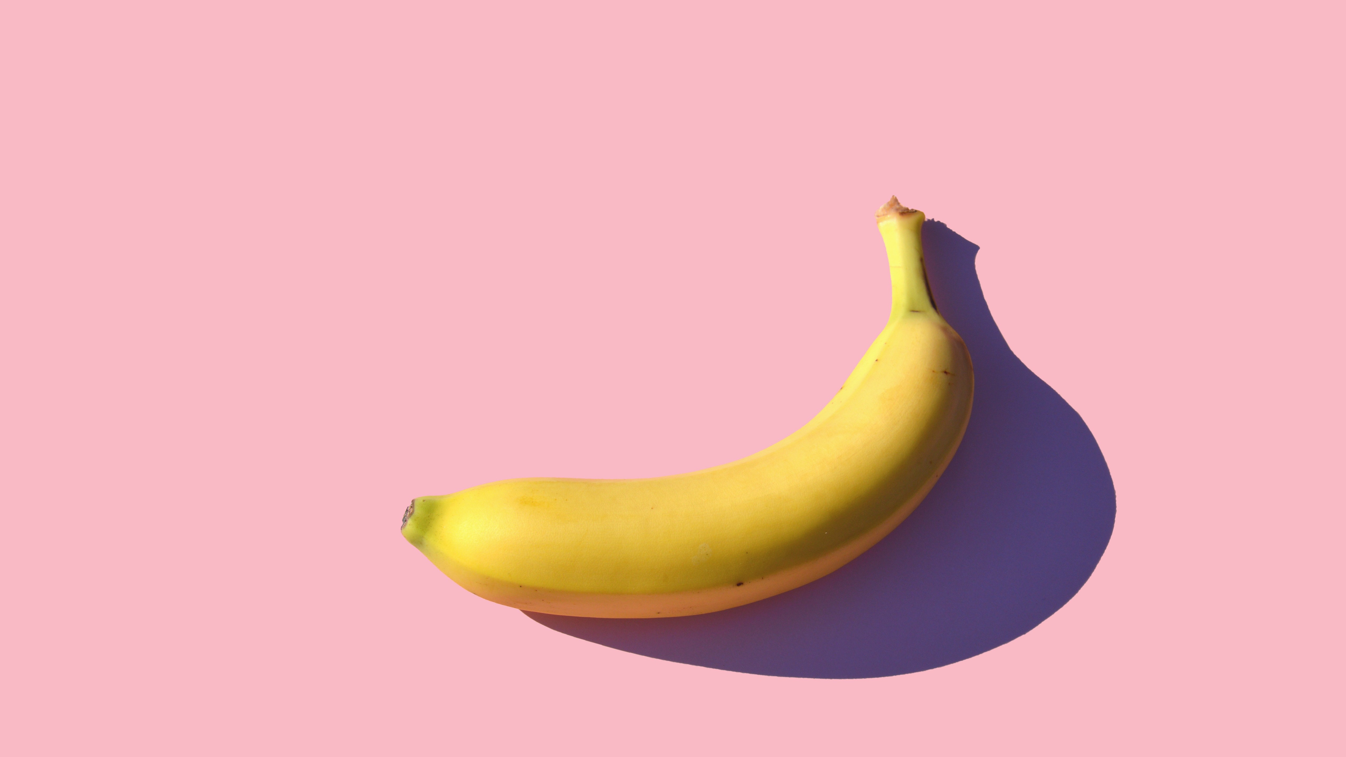 Banana Fruit Background Wallpaper - Banana Flamingo - HD Wallpaper 