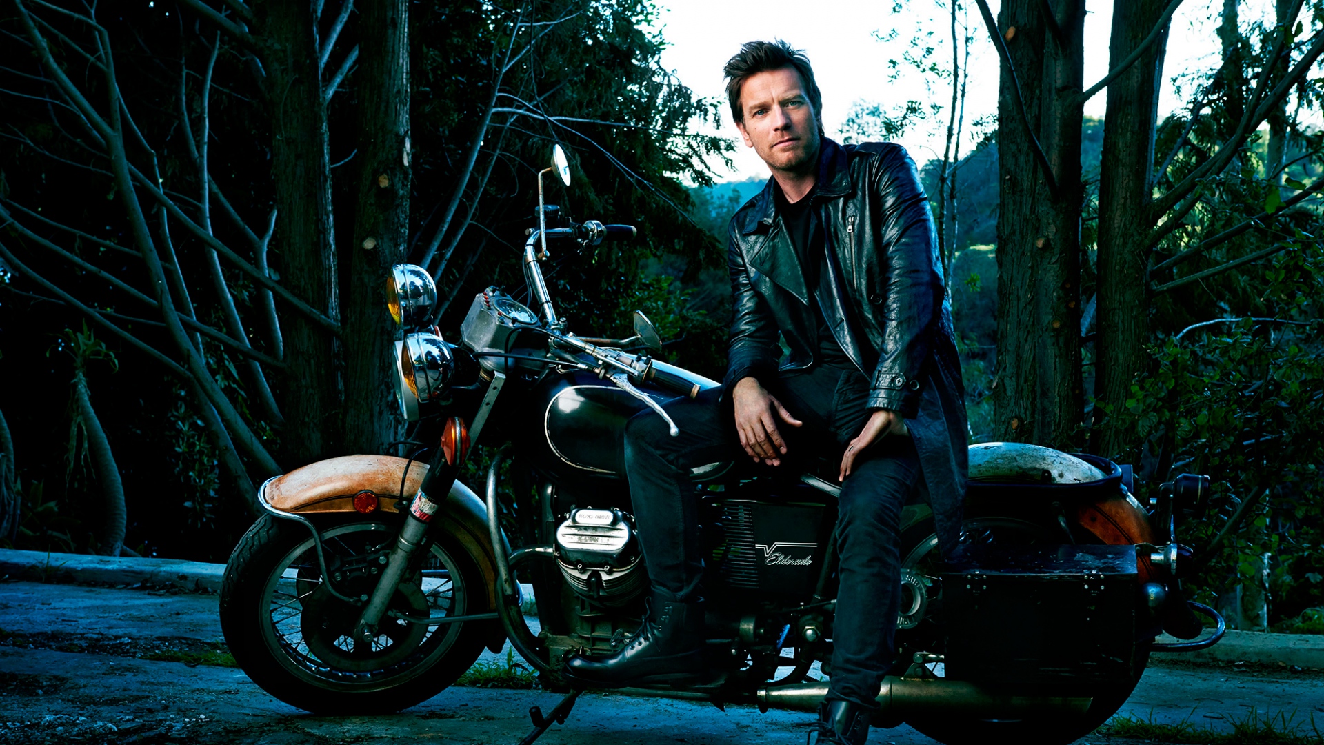 Wallpaper Ewan Mcgregor Retro Motorcycle Stylish Leather - Stylish Wallpaper For Men - HD Wallpaper 