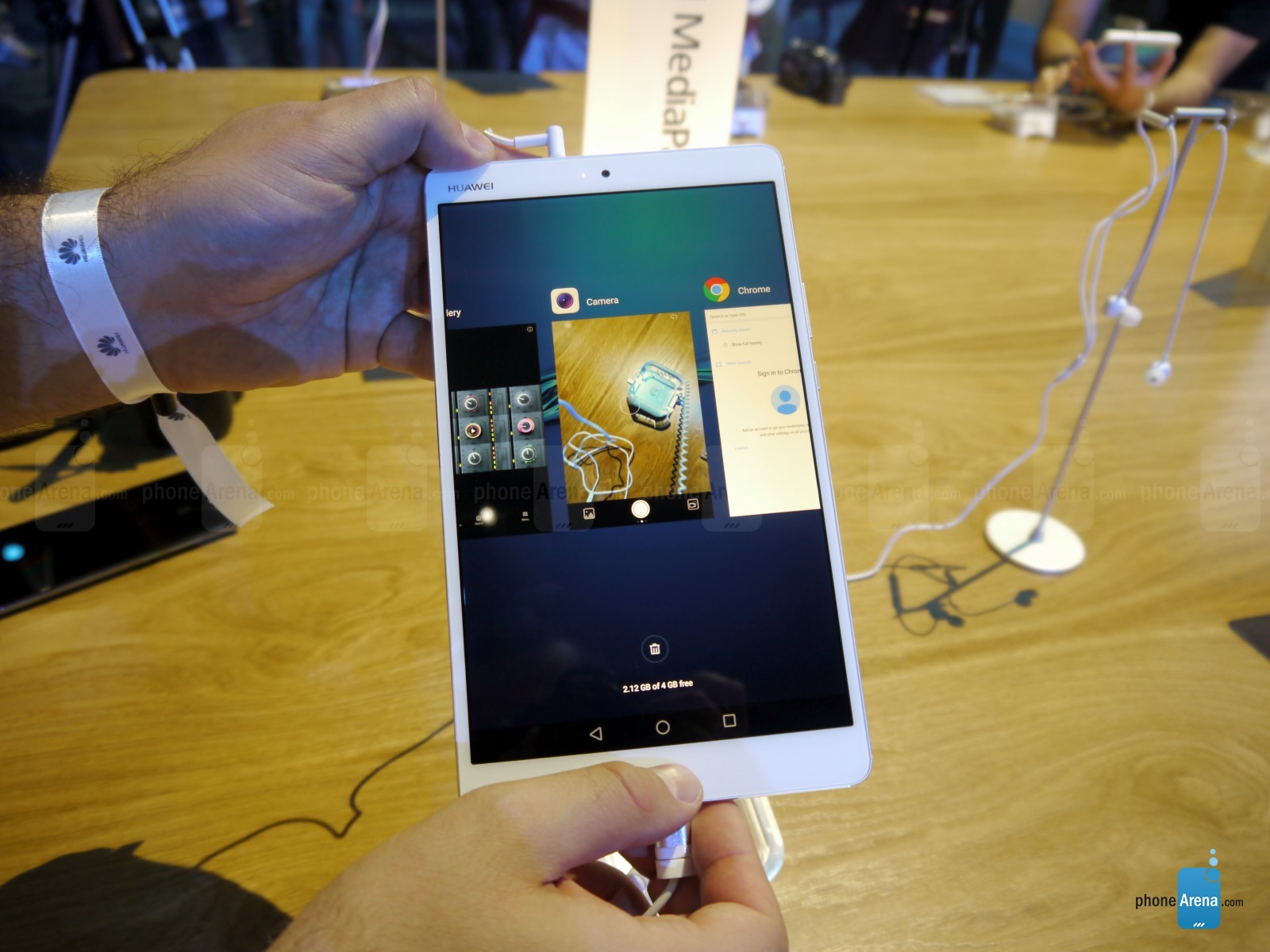 Huawei Mediapad M3 Hands On Huawei Mediapad M3 All Size 1600x10 Wallpaper Teahub Io
