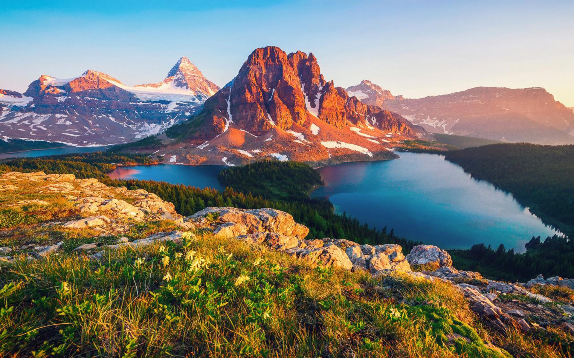 Mountain Lake Canada British Columbia Hd Wallpaper - Бритиш Коламбия - HD Wallpaper 