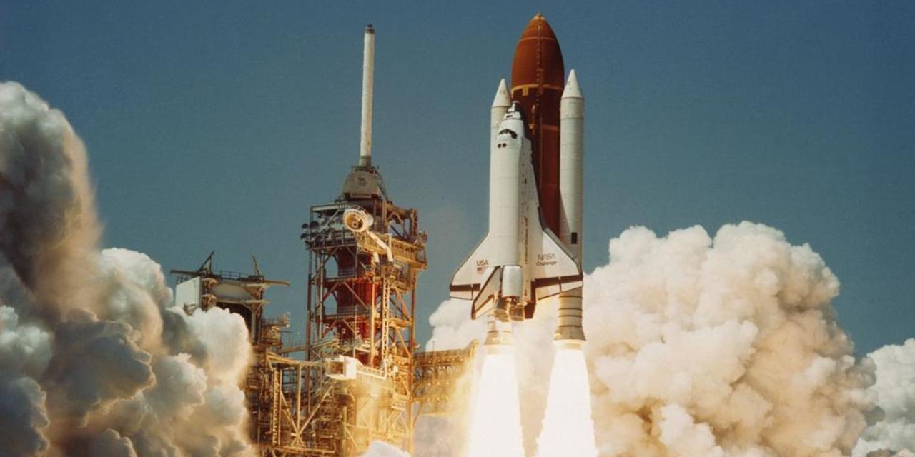 Space Shuttle Challenger - HD Wallpaper 
