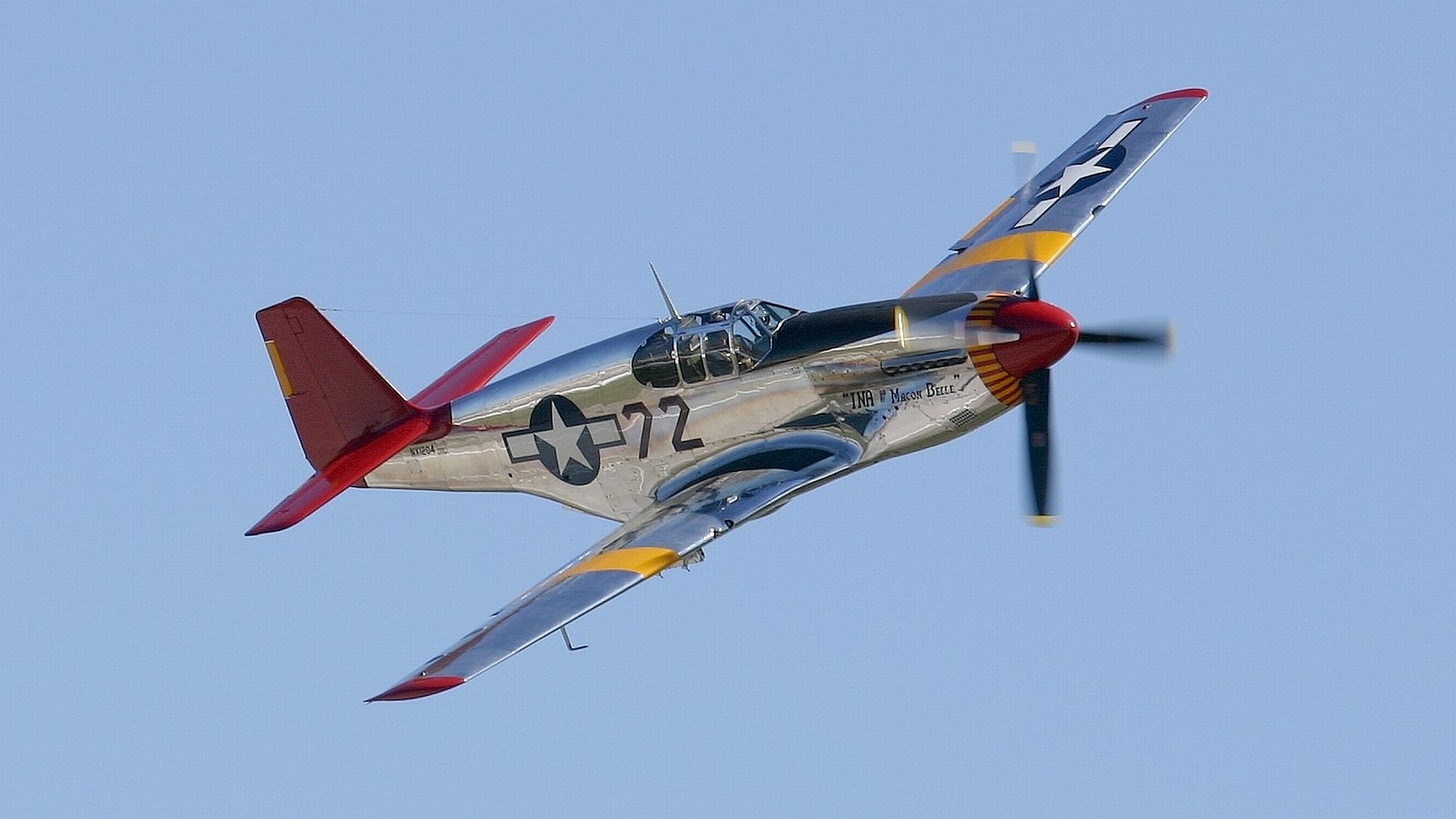 Awesome North American P-51 Mustang Free Background - Hd P51 Mustang Background - HD Wallpaper 