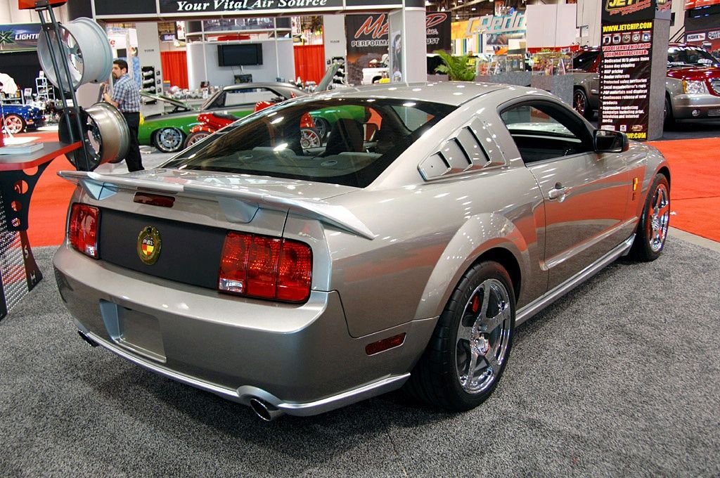 Second P-51 Mustang Tribute Car From Roush 2009 Wallpaper - Mustang Roush 2009 Auto - HD Wallpaper 