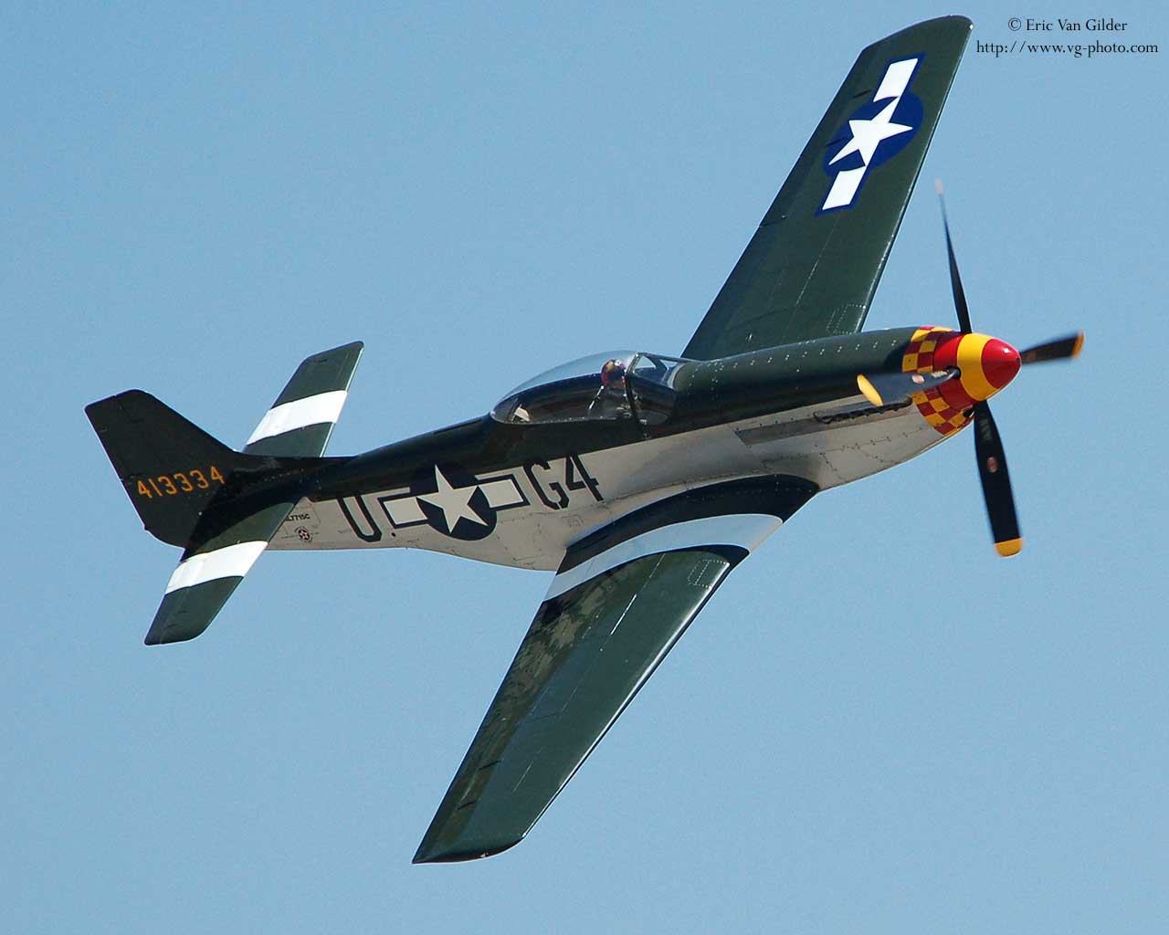 P-51 Mustang Wallpaper - Planes Of Fame Air Museum - HD Wallpaper 