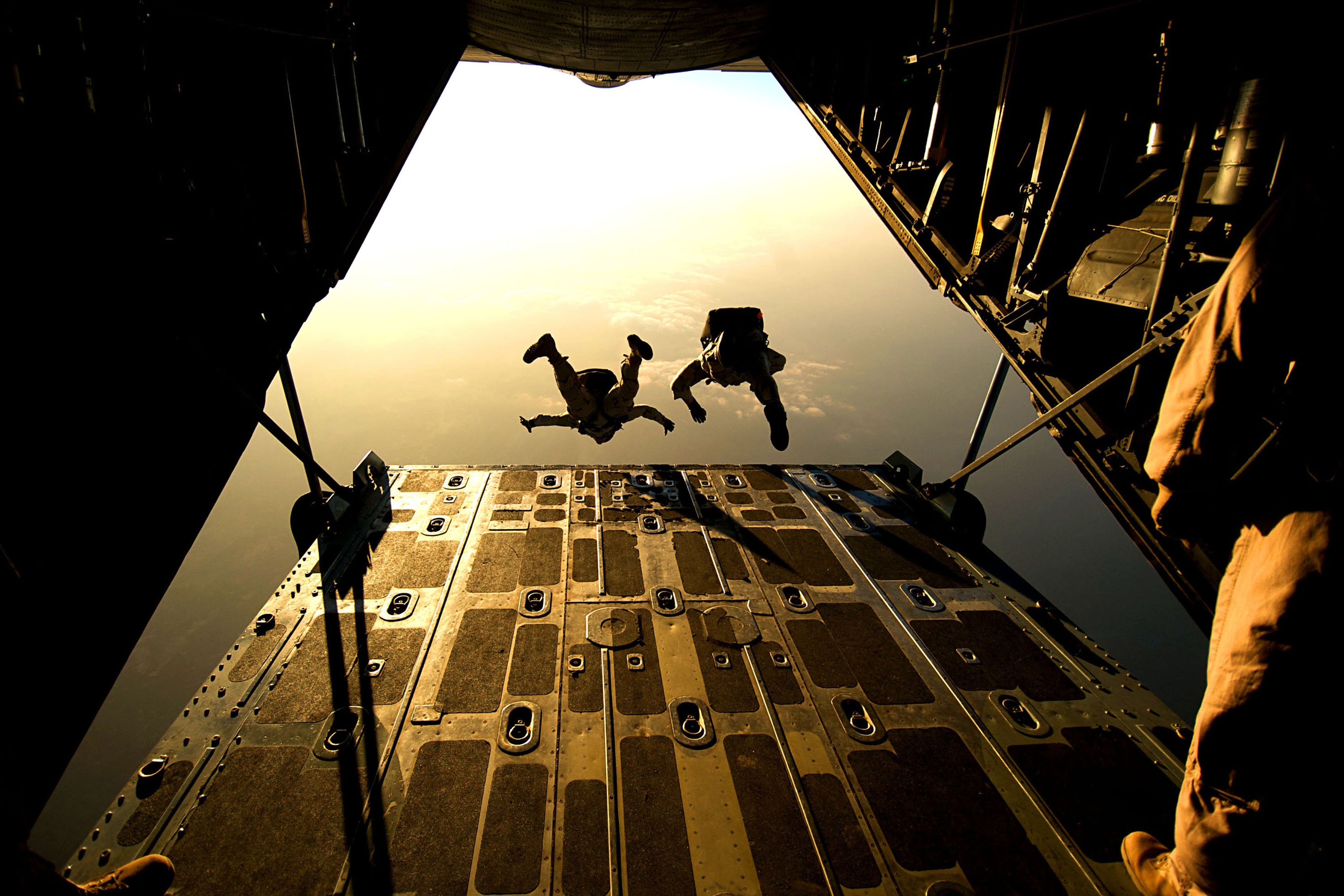 Military Skydiving - HD Wallpaper 