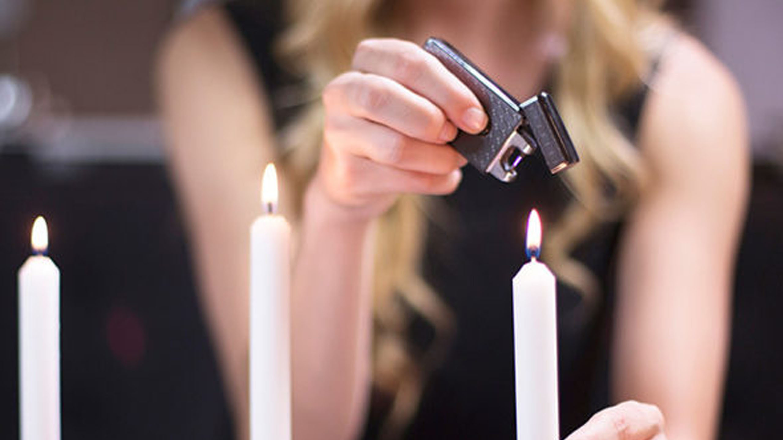 Saberlight Rechargeable Flameless Plasma Beam Lighter - HD Wallpaper 