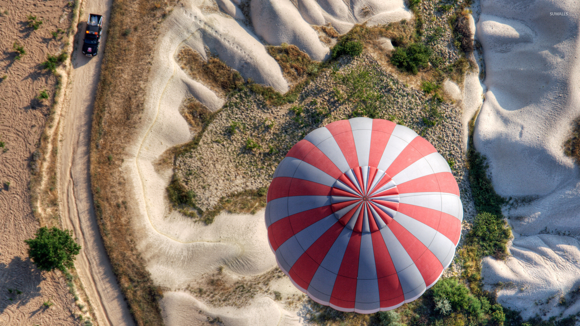 Parachute Aerial View - HD Wallpaper 