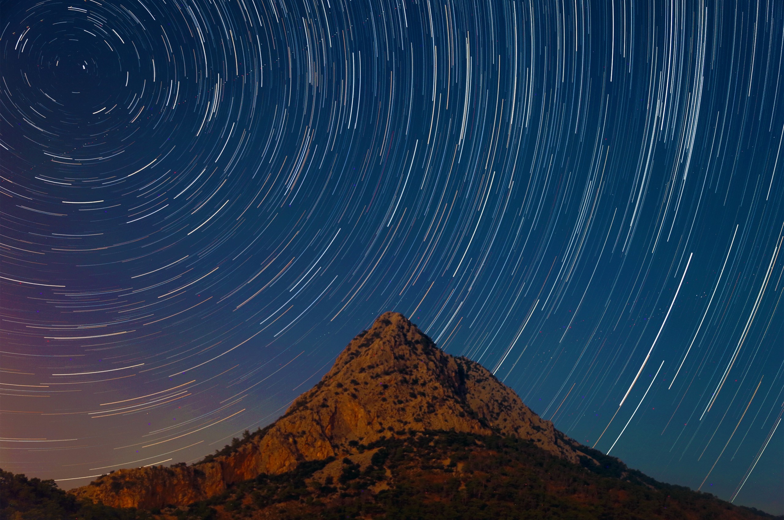 Star Trail, Scenic, Night, Mountain, Time-lapse - Does Light Travel - HD Wallpaper 