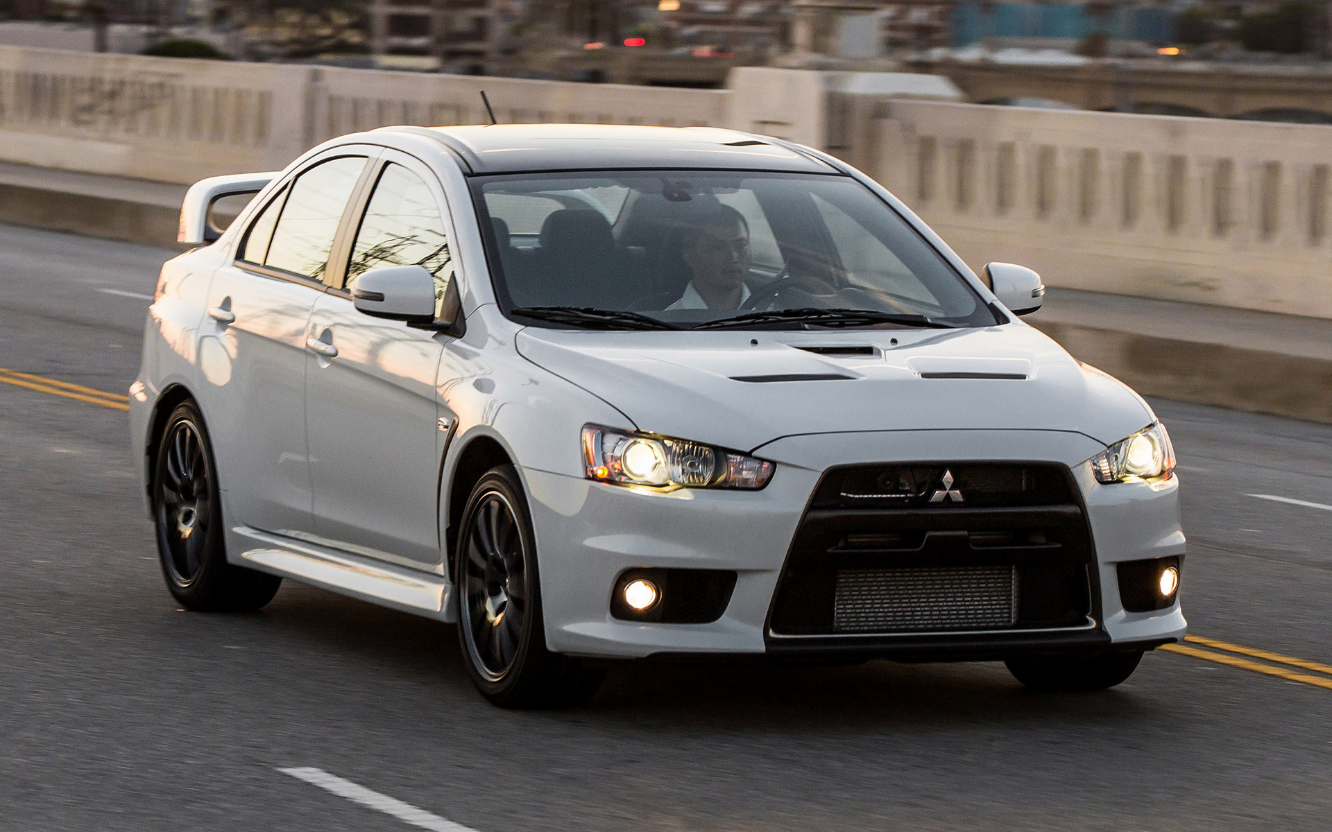 Mitsubishi Lancer Evolution - HD Wallpaper 
