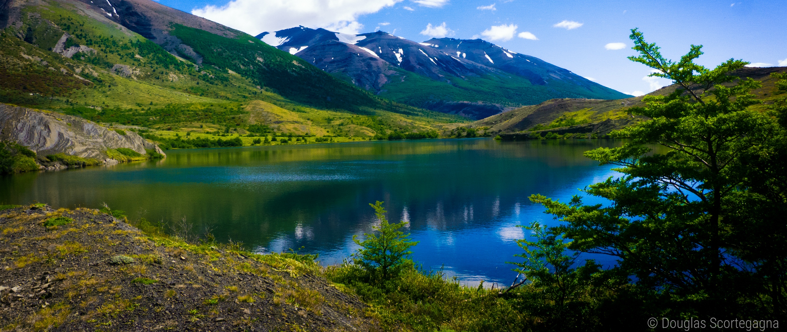 Wallpaper Mountains, Lake, Grass, Sky, Summer, Torres - De Torres Del Paine - HD Wallpaper 