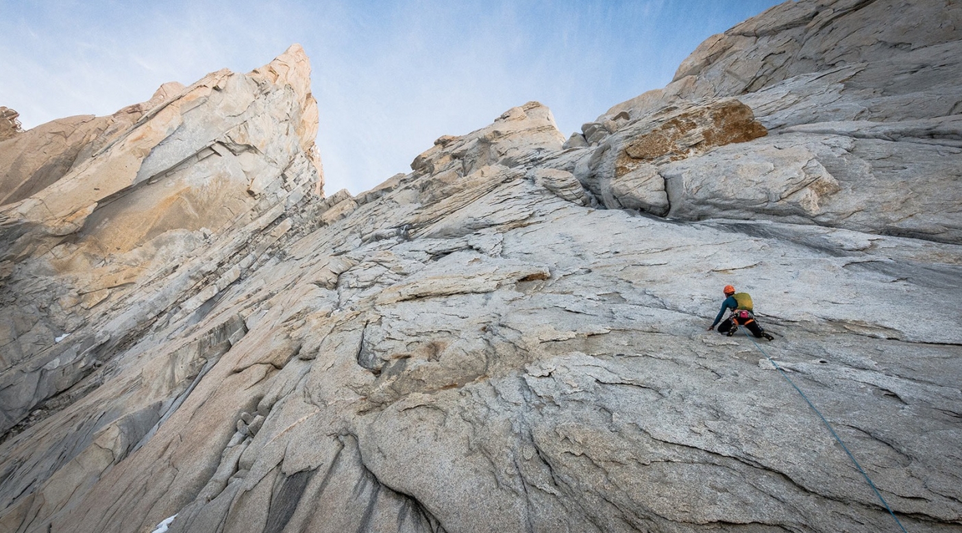 Colin Haley Climbs Afanassieff Ridge On The West Face - El Chalten Climbing - HD Wallpaper 