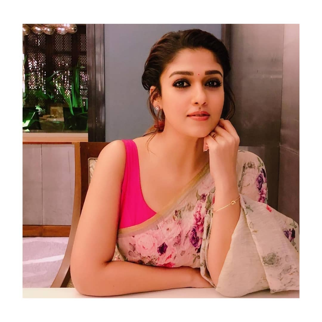 Nayanthara New Latest Hd Photos - Nayanthara In Pink Saree - HD Wallpaper 