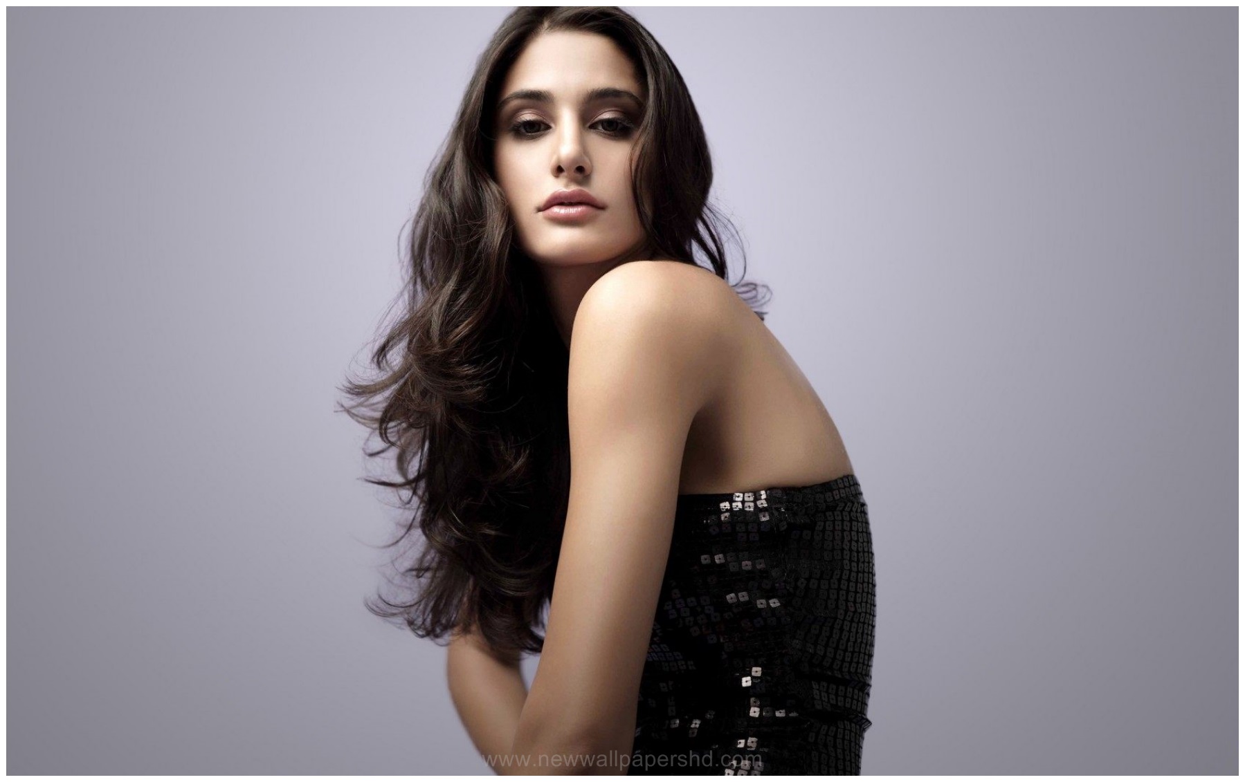 Image For Nargis Fakhri Actress Hd Wallpaper - Nargis Fakhri Hot - HD Wallpaper 
