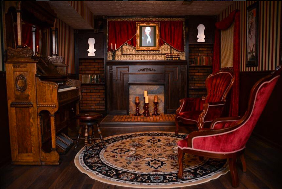 Creepy Haunted Living Room - HD Wallpaper 