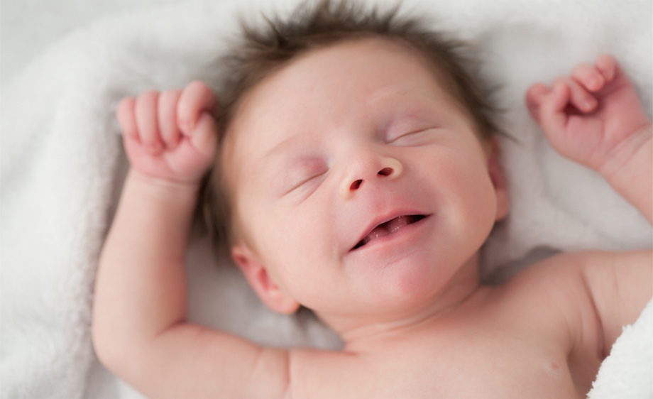 Sleep Funny Baby - HD Wallpaper 